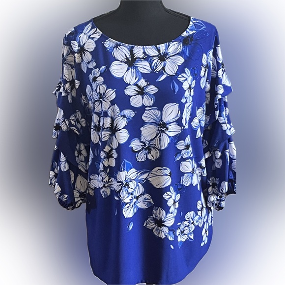 Slim Factor by Investments Tops - Slim Factor by Investments Blue Floral Women's Top  NWT